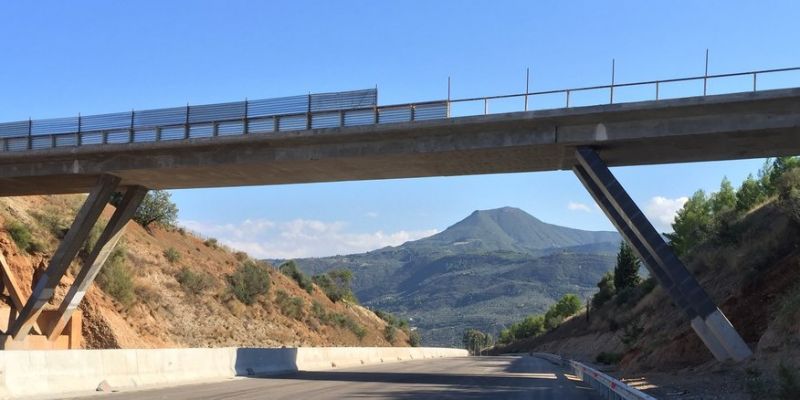Strengthening of 3 V-Shaped Bridges in Egio