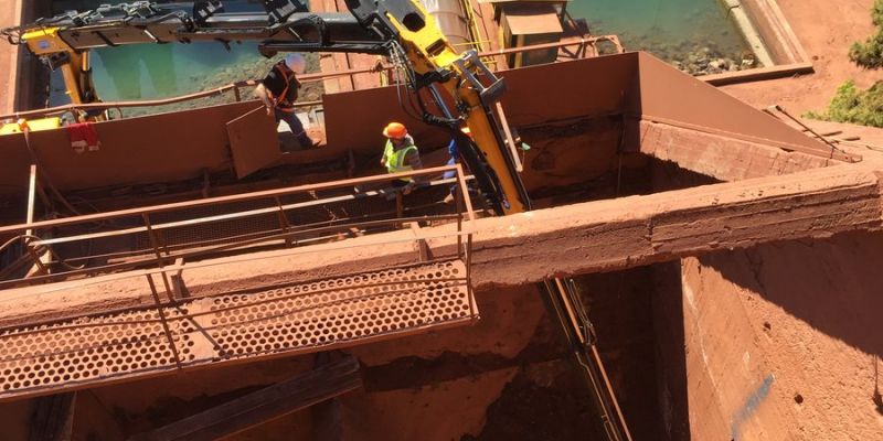 Repair of Gantry Crane Ship Loading Silo