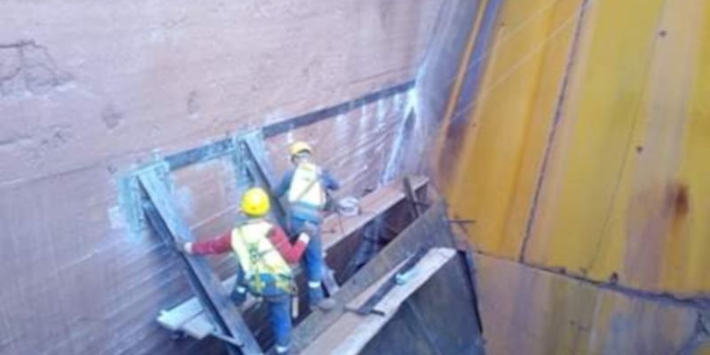 Repair of Gantry Crane Ship Loading Silo