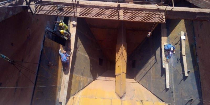 Repair of Gantry Crane Ship Loading Silo